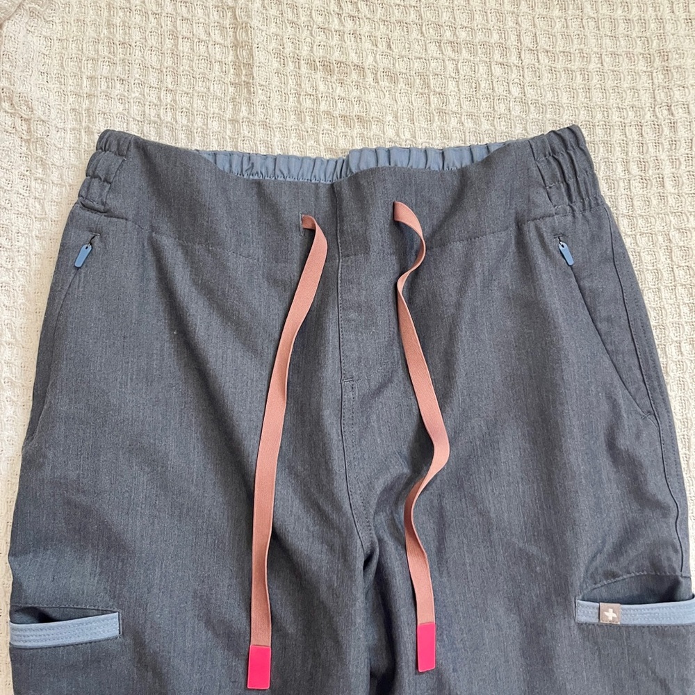 Women’s Figs Charcoal Joggers with Pink and Blue Highlights